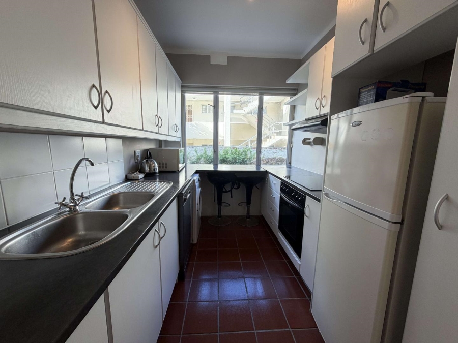 To Let 2 Bedroom Property for Rent in Mouille Point Western Cape